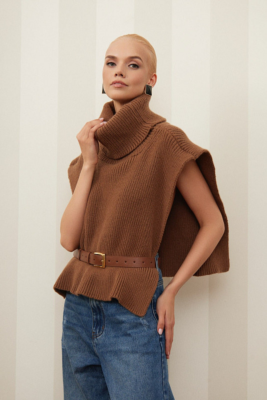  Вязаная манишка 'Сердце города' 