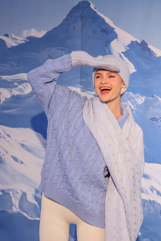  Вязаный шарф 'Electric touch' 