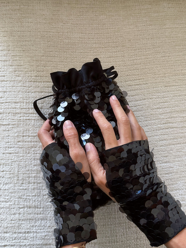  Сумка-pouch из пайеток 'Мгновение' 