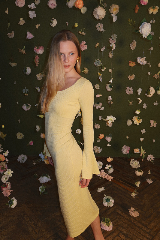  Трикотажное платье 'Мелодия весны' 