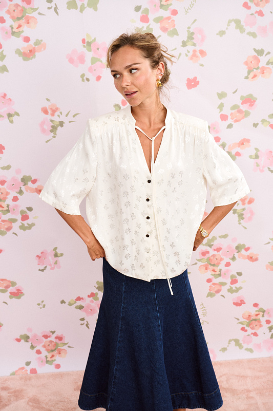  Блуза с принтом 'Невесомость' 