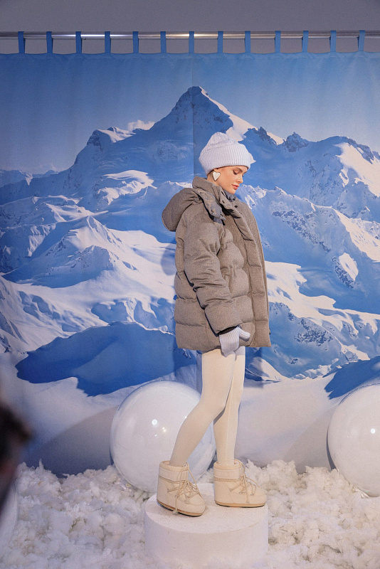  Пуховик из шерсти 'Cloud touch' 