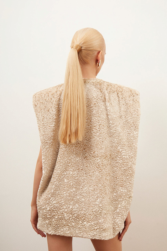  Жилетка из каракуля 