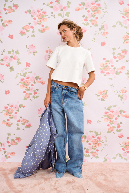  Футболка с принтом 'Нежность внутри' 