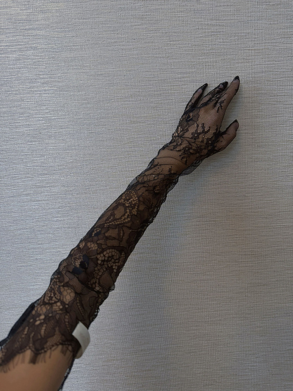  Перчатки из кружева 'Прикосновение' 