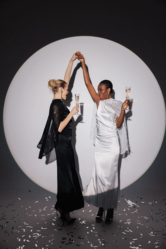  Кейп из пайеток 'Thank you, next' 