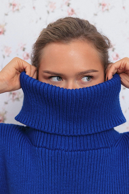  Вязаная манишка 'Сердце города' 