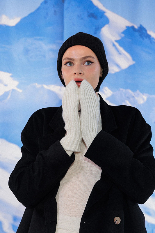  Шапка-чепчик 'Glow' 