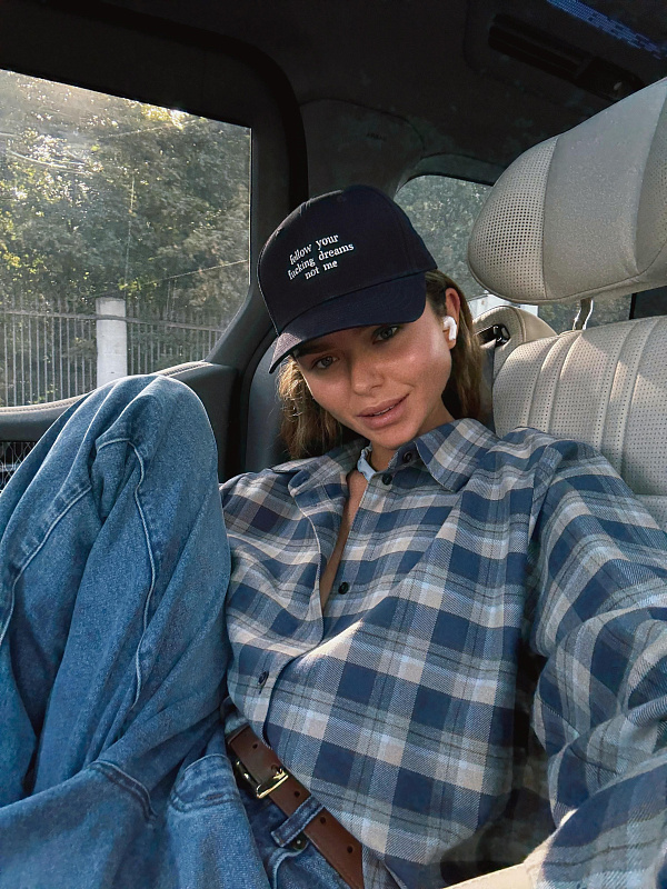  Бейсболка 'Fucking dreams' 