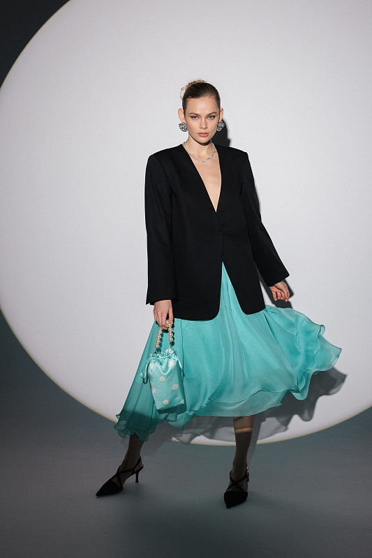  Жакет с открытой спиной 'High standards' 